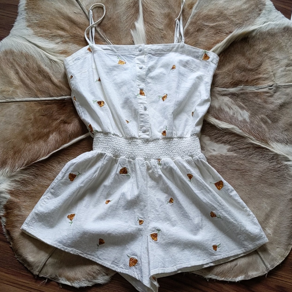 Forever 21 Linen, embroidered flower romper
